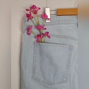 🌷Old Navy Women's Size 16 Extra High-Rise Sky-Hi Wide Leg Light Blue Jeans